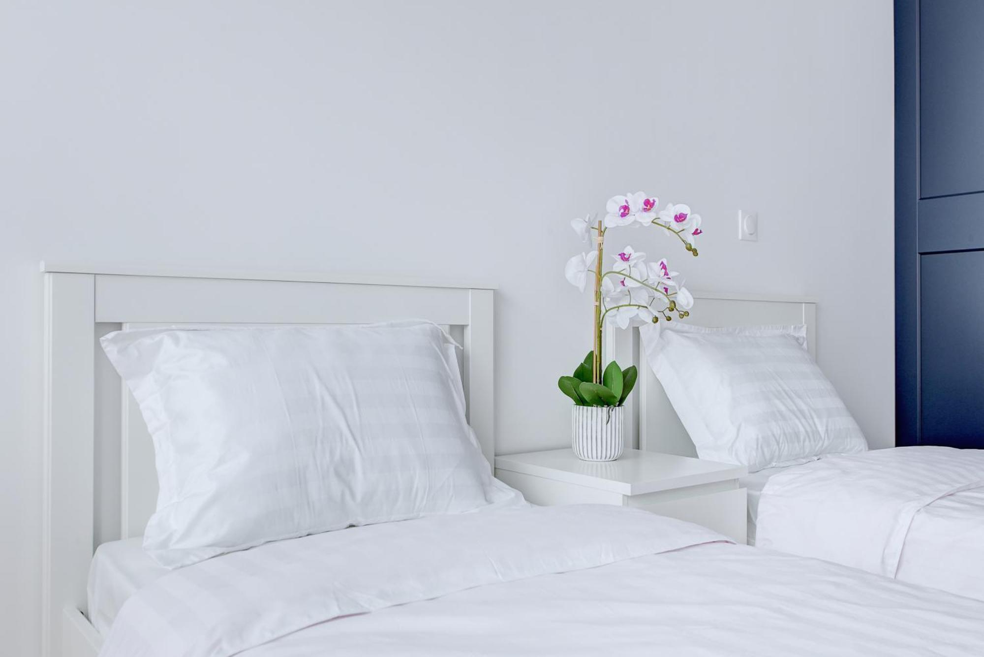 Appartement Au Coeur De Paris, Architecturale Et Elegante Parijs