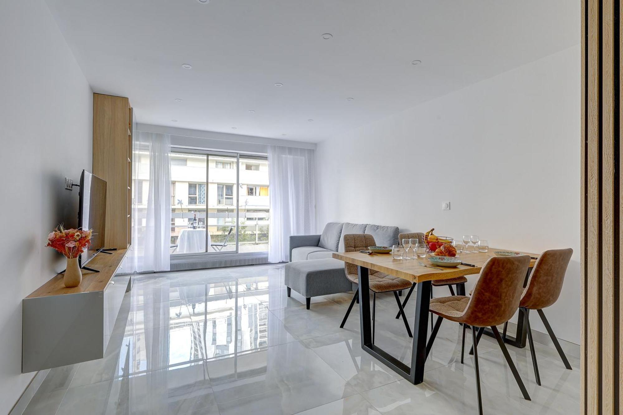 Au Coeur De Paris, Architecturale Et Elegante Parijs